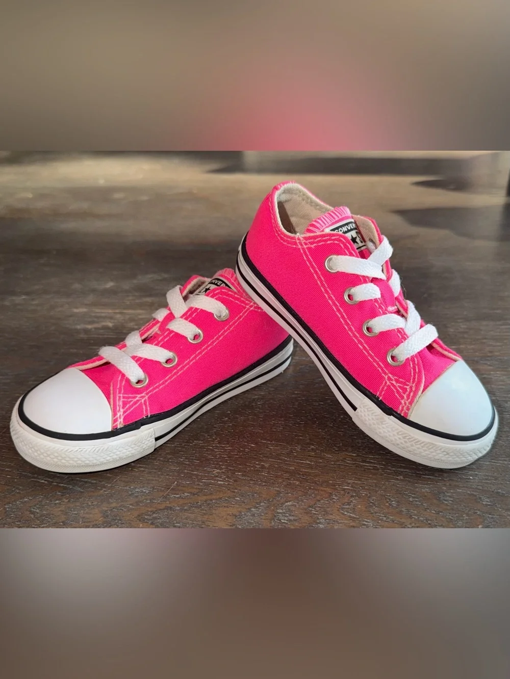 Hot Pink Converse All Star Chuck Taylor Low Top Sneakers size 7